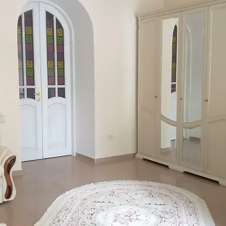 Hostel Кремовый Номер Odesa